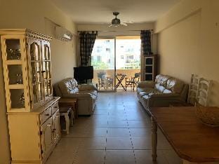 Private 5* Apartment 2 bedrooms with cozy pool Apartment in Yeroskipou