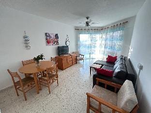 Seaview 5* apartment with garden & pool Apartment in Paphos