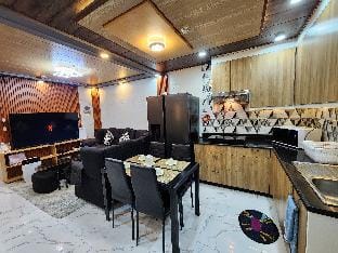 Burnham Suites Hotel Transient near Burnham Park Apartment in Baguio