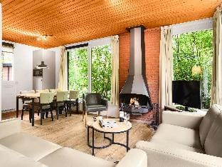 Woodland Retreat w Fireplace Vacation rental in Putten