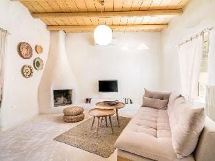 Theona Comfortable holiday residence Vacation rental in Crete