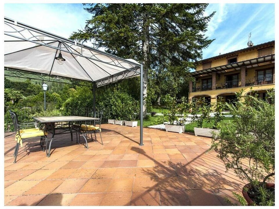 Villa Micol Comfortable holiday residence Villa in Camaiore