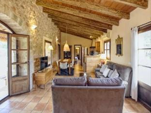 Finca in Santa Maria with Private Saltwater Pool Vacation rental in Raiguer