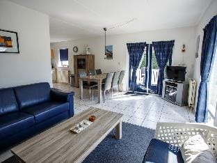 Mosselbank 59 Comfortable holiday residence Vacation rental in Ouddorp
