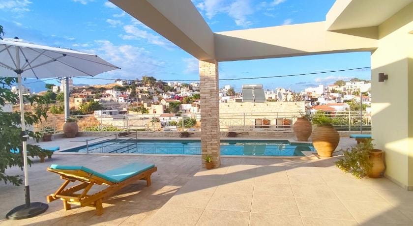 Villa Urania - Kamilari Villa in Crete Region