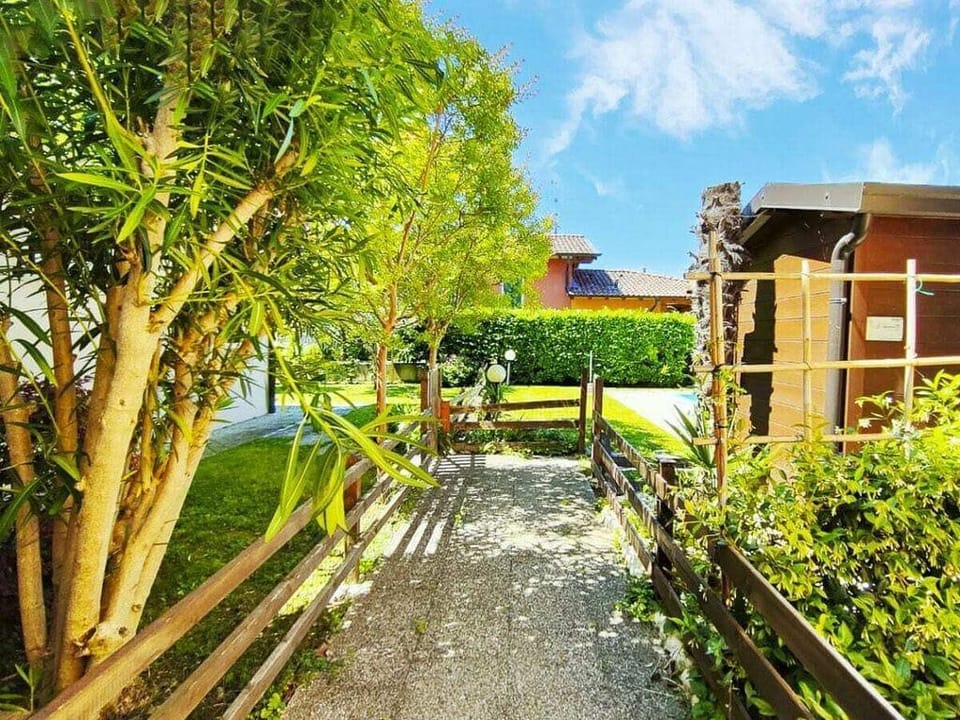 Baccolo Comfortable holiday residence Villa in Manerba del Garda
