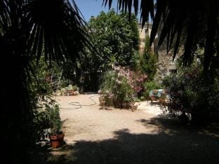 Ground floor in the petit domaine Vacation rental in Occitanie