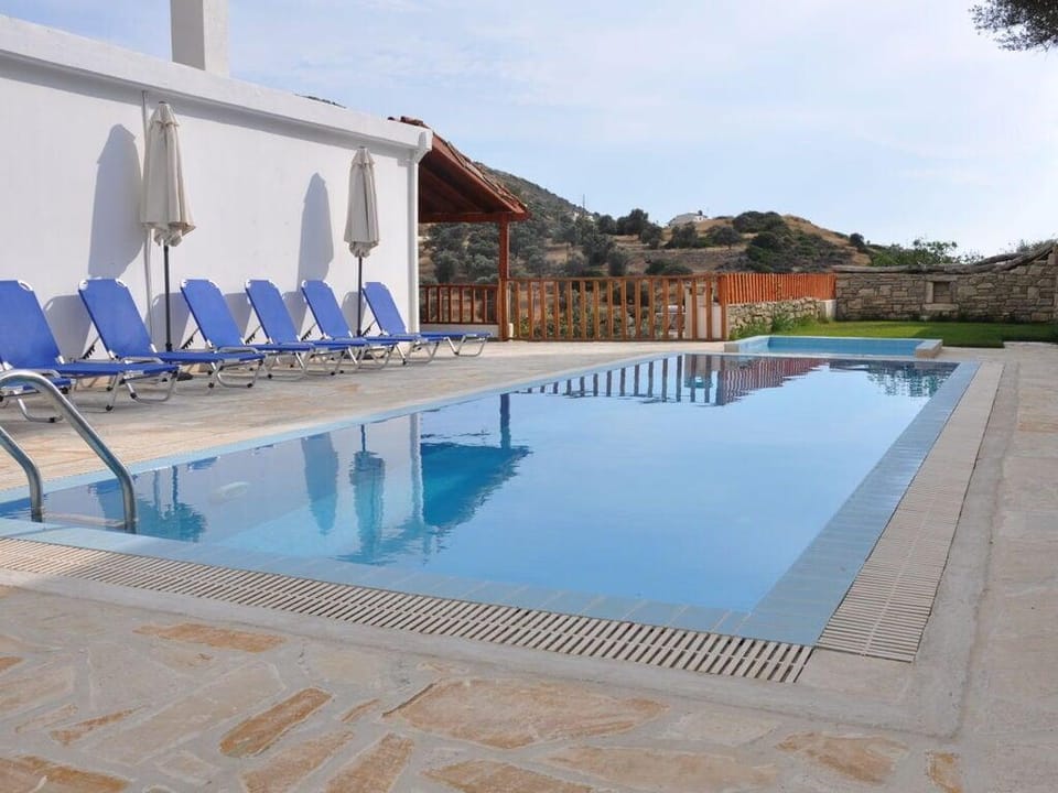Leonidas Comfortable holiday residence Villa in Crete