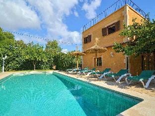 Villa in Manacor with Pool and Tennis Court Vacation rental in Llevant