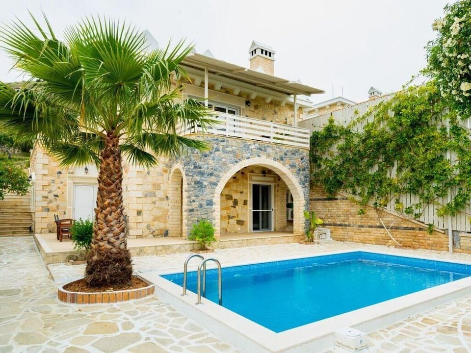 Efrosini Comfortable holiday residence Villa in Crete