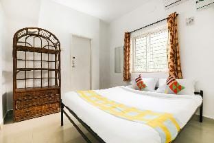 Cheerful 3 bedroom family home in serene space! Vacation rental in Chennai