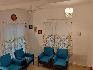 Cheerful 3 bedroom family home in serene space! Vacation rental in Chennai
