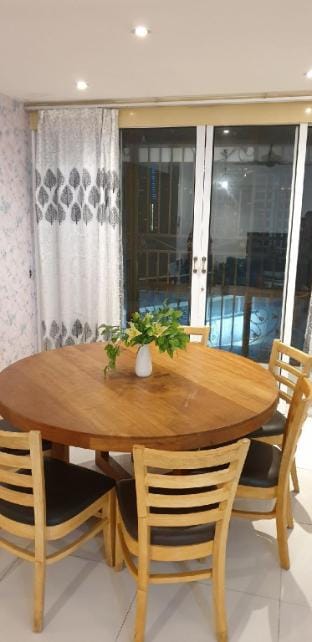Fahrenheit 88 Condo | 3 min Pavilion KL | 15 Pax  Vacation rental in Federal Territory of Kuala Lumpur