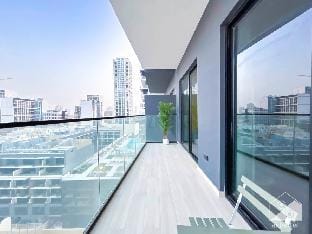 Chic 1-BR Apt & Balcony in Binghatti Heights Vacation rental in Dubai