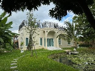 Villa Lacroix Organic Farm Villa in Thailand