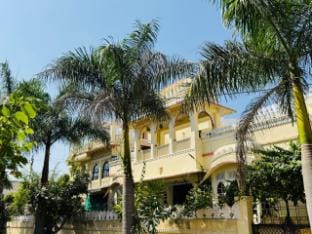 The lasani house homestay,udaipur Vacation rental in Gujarat