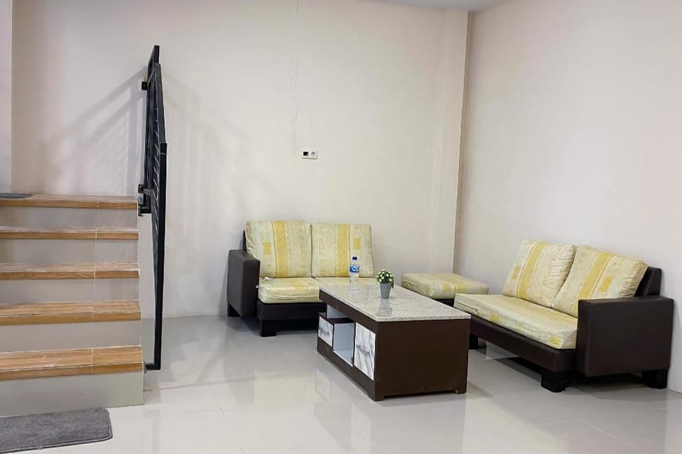 RedDoorz Syariah near RS Awal Bros Panam Pekanbaru Hotel in West Sumatra, Indonesia