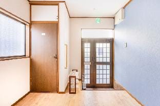 6min. walk to the station / 2way access to JR/Sub. Vacation rental in Osaka