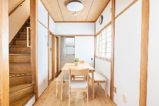 6min. walk to the station / 2way access to JR/Sub. Vacation rental in Osaka