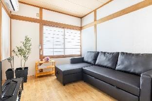 6min. walk to the station / 2way access to JR/Sub. Vacation rental in Osaka