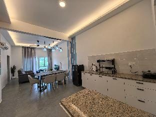 Langkawi Simfoni Cassia Suite 03 9 Pax Apartment in Kedah