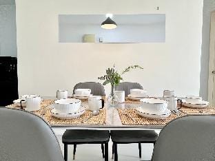 Next to BRT station near Sun-Med Sun-Uni & Lagoon Vacation rental in Subang Jaya