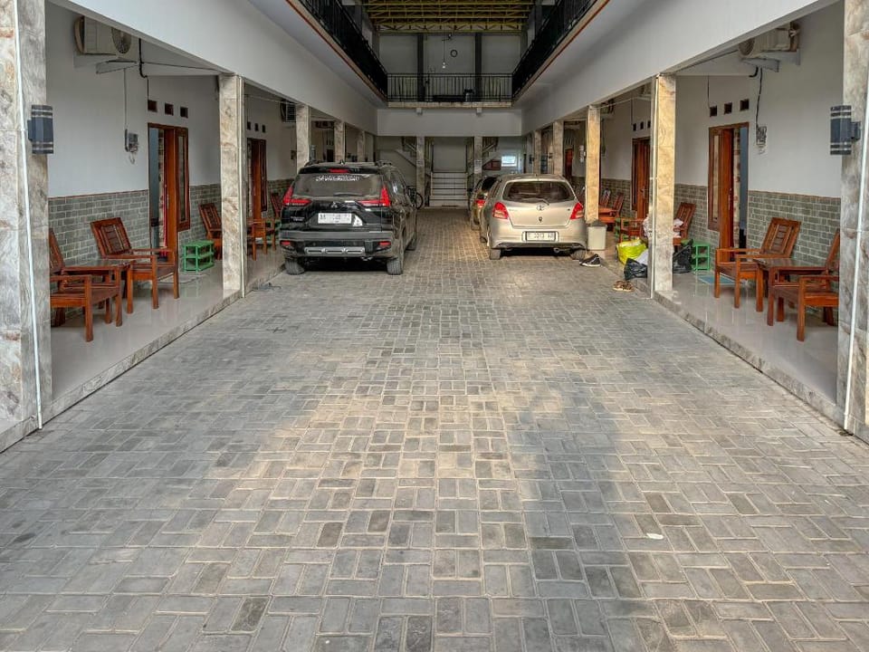 Hotel Grand New Si Jago Mitra RedDoorz Hotel in Indonesia