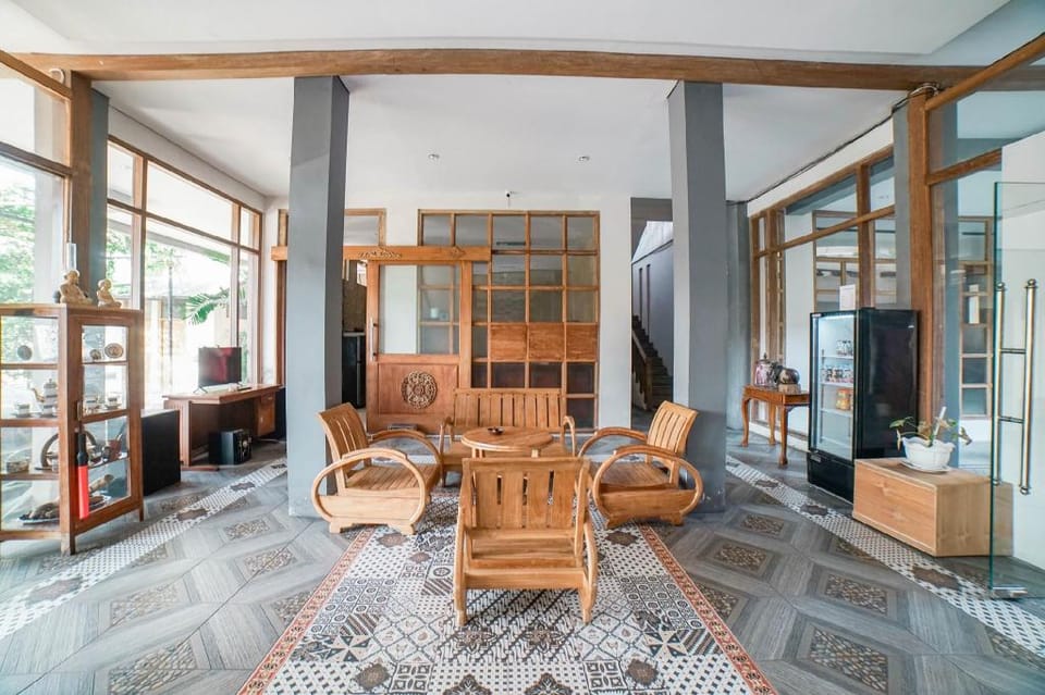 Blok O International Guest House by MHM Hotel in Special Region of Yogyakarta