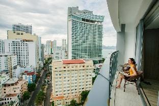 Nha Trang central 1 bedroom  Studio city view Apartment in Nha Trang