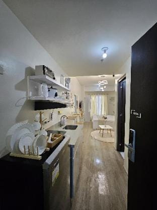 THE MEDIAN condo near it park Apartment in Lapu-Lapu City