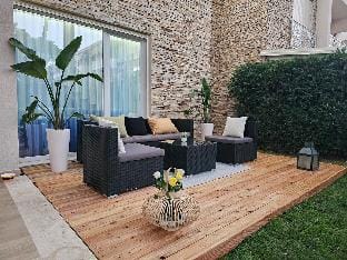 Pine Beach Villa, Gjiri I Lalzit, Lalez Villa in Tirana County, Albania