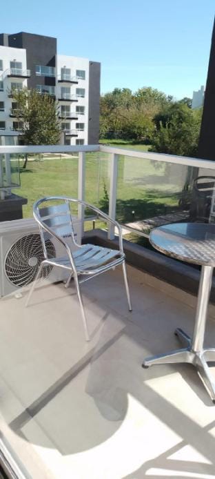 Estudio luminoso! G&A Rent! Apartment in Ezeiza