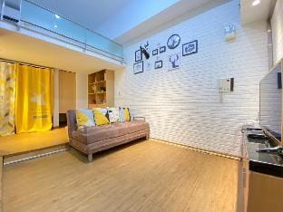 Ximending Vibrant Loft: Shop, Dine, Explore 4B Apartment in Taipei City