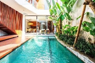 3min2Beach Finn's Walking 4Bed Private w/ Butler Vacation rental in Mengwi