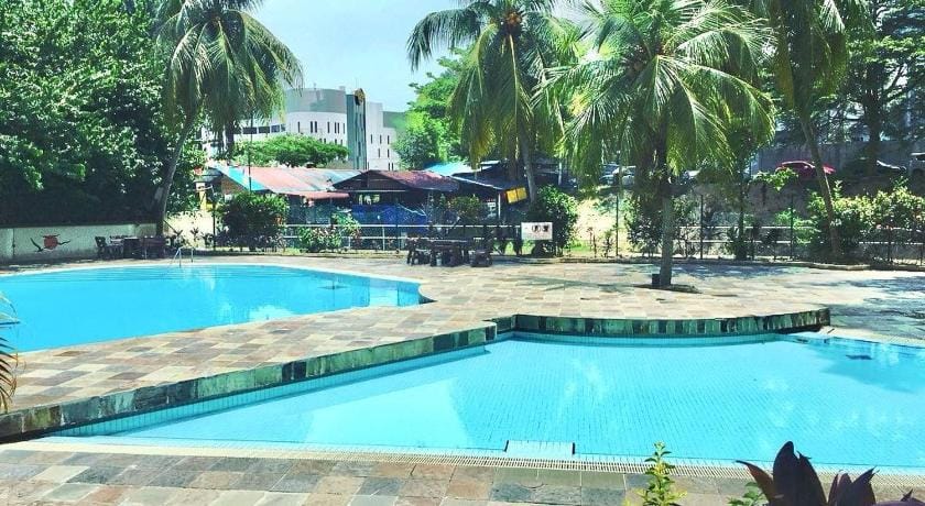 De One Homestay Near Beach @ Bayu Emas Apartment in Batu Ferringhi, Penang, Malaysia