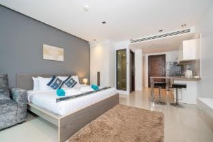 Studio Apartment - Emerald Terrace Patong Apartment in Patong