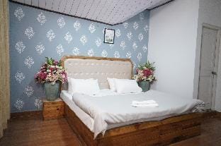 Hill Side Inn By Purple Tree Villa ( Shimla) Vacation rental in Himachal Pradesh