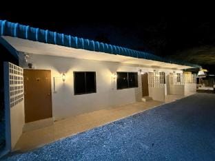 House Garden Supatra Apartment in Chon Buri Changwat