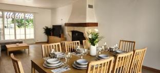 Belle maison, 15mn de Paris, 2 parkings gratuits Vacation rental in Île-de-France