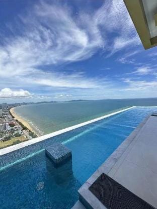 Copacabana Beach Jomtien 海景公寓 Apartment in Pattaya City
