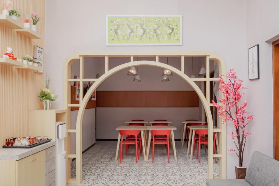 Urbanview Livy House Blitar Hotel in East Java