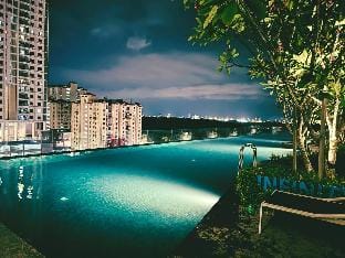 Premium world-class House-Sea & City View Netflix  Vacation rental in George Town