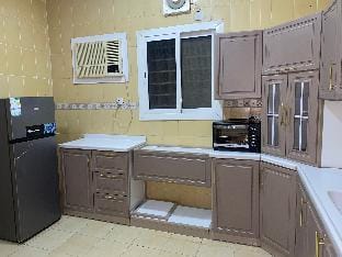 Hamdaniya شقة واسعه غرفة نوم وصاله ومطبخ  Apartment in Jeddah