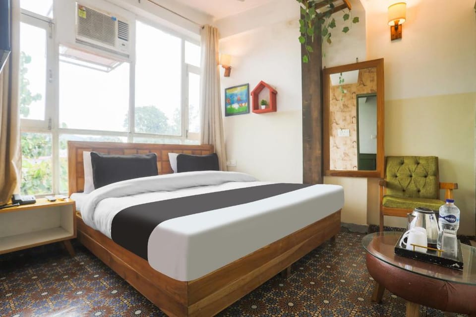 Collection O Pacific Mall Rajpur Road Hotel in Dehradun