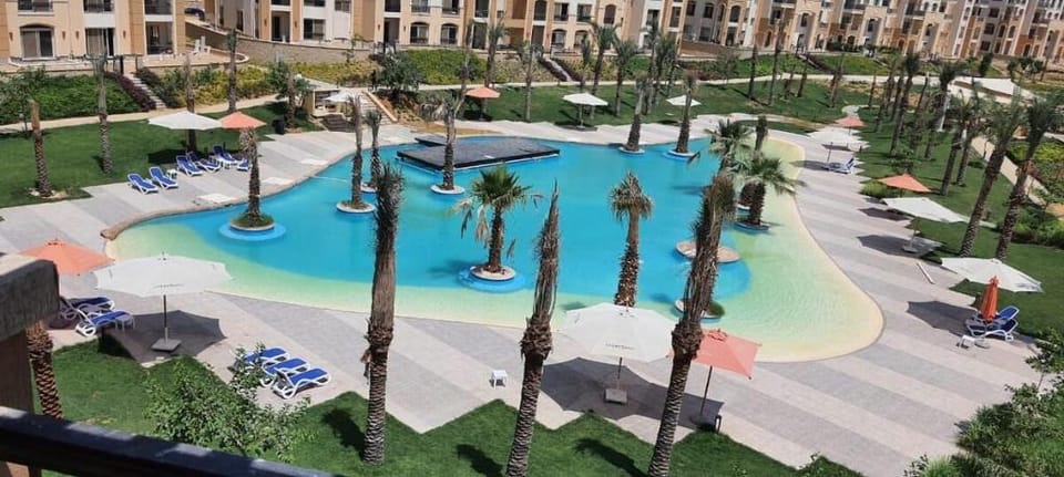 3 bedrooms in New cairo compound Apartment in New Cairo City