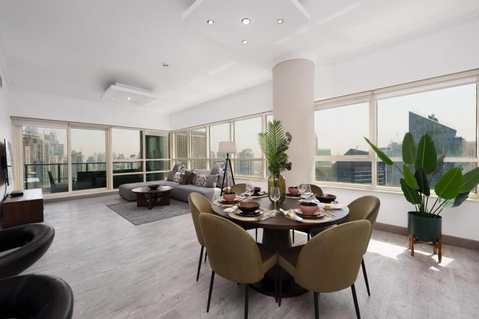 Dreamy Apt w/ Jaw-Dropping Marina Views Apartment in Dubai