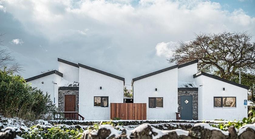 Jeju Sin-eom-an-gil A Bed and Breakfast in South Korea