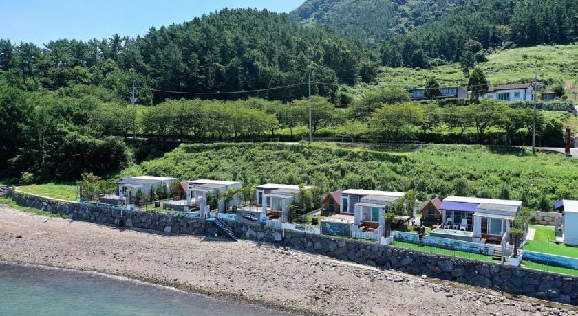 Tongyeong Love the Blue Bed and Breakfast in South Korea