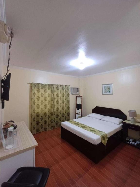 Twin Palm Guesthouse Hotel in Davao City