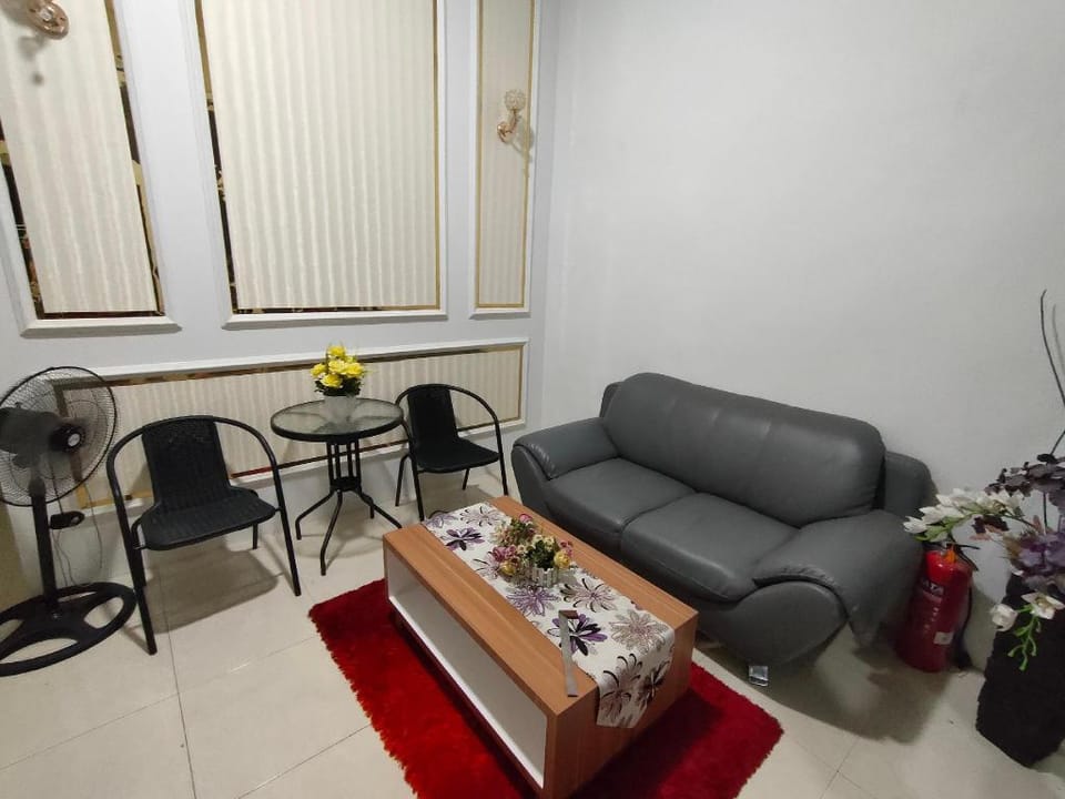 Uwais Homestay Meulaboh Vacation rental in Indonesia